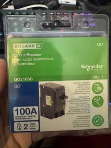 Square D Circuit Breaker - New - 100 Amp - Q02100C - Picture 1 of 5