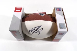 Matthew Judon signiert offizielles Wilson Mini Football in Box Patriots Autogramm - Bild 1 von 3
