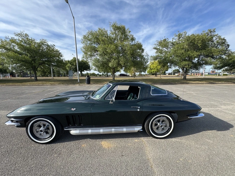 1965 Chevrolet Corvette  - Image 1 of 4
