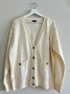 AUTHENTIC CHANEL CREAM KNIT CARDIGAN WITH BUTTON FRONT SIZE 40 - Picture 1 of 8