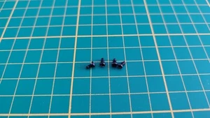 Vis x4 BM 2x4mm n°26 pièce détachée Porsche 911 Carrera RS 2.7 1/8 Altaya B37 - Imagen 1 de 1