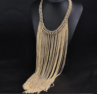 Preciosa joyería collar con flecos y borlas de alta costura de cadena de oro y plata Foto 1 de 4