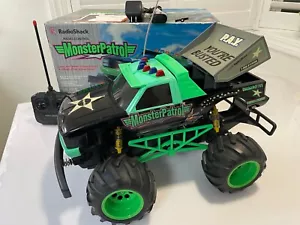 Pristine Complete Radio Shack Monster Patrol RC Radio Control Truck Tested - Picture 1 of 19