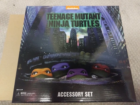 NECA TEENAGE MUTANT NINJA TURTLES 1990 MOVIE ACCESSORY SET Box & Insert Only Cover