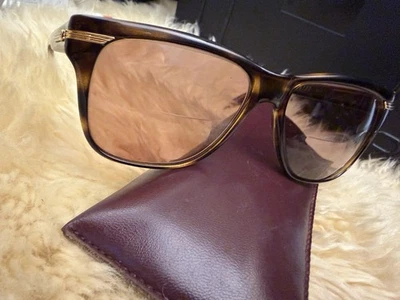 GUCCI Clásico Retro Años 80 Italia Genuino De Colección GG 1111 Cuadrado - Solo Marcos RAROS Foto 1 de 4