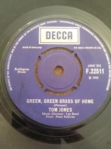 TOM JONES - GREEN GREEN GRASS OF HOME 1966 UK DECCA 7" 45 F.22511 - Picture 1 of 1