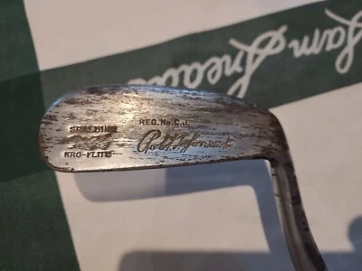 Robert Bobby Jones Spalding  RH 35" Wood Finish Kro-Flite Chipper Iron Reg # CJ - Image 1 of 4
