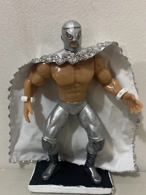 EL SANTO Wrestler 7in Action Figure Mexican Toys  LUCHA LIBRE MEXICANA  - Image 1 of 4