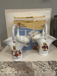 Vntg Beatrix Potter Peter Rabbit Handled Basket Vases Set Of 2 NIB 2002 NICE - Picture 1 of 23