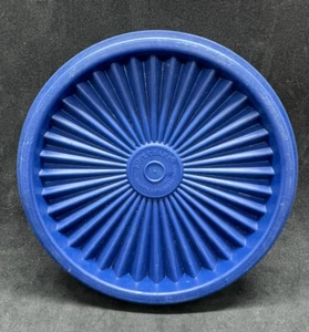 Tupperware Servalier Replacement Lid 5” Round Seal #812-28- Lid - Blue - Picture 1 of 2