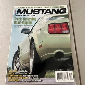 2004/ Dec Mustang Enthusiast /2005 Mustang Test Drives /Good/F7D - Foto 1 di 23