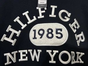 NWT, $100. MSRP, Tommy Hilfiger Men's Pullover Hoodie Cotton Sweatshirt Navy - Picture 1 of 5