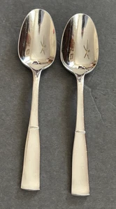 2 Teaspoons ONEIDA DU PARC Stainless 18/10 Satin Tip Glossy Heel Vietnam 6-3/8" - Picture 1 of 18