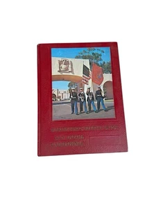 Marine Corps Recruit Depot San Diego 3rd Battalion, Platoon 3050 1974 Yearbook - Picture 1 of 3