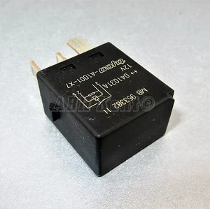 143-Volvo (1990-2015) Multi-Use 4-Pin Black Relay MB 953382 11 Siemens-A1001-X7 - Picture 1 of 6