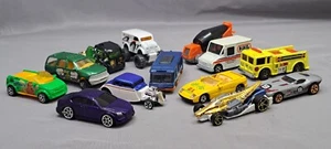 Hot Wheels Play Toy Cars Diecast 13 Cars Total Lot Loose Mixed - Bild 1 von 6