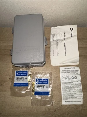 New Intermatic Pool Sprinkler Irrigation 24 Hr Timer Mechanical R8806P101C - Image 1 of 4