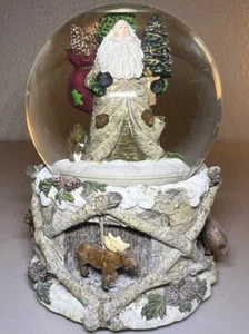 Kohl's St Nicholas Square Musical Snow Globe - Picture 1 of 6
