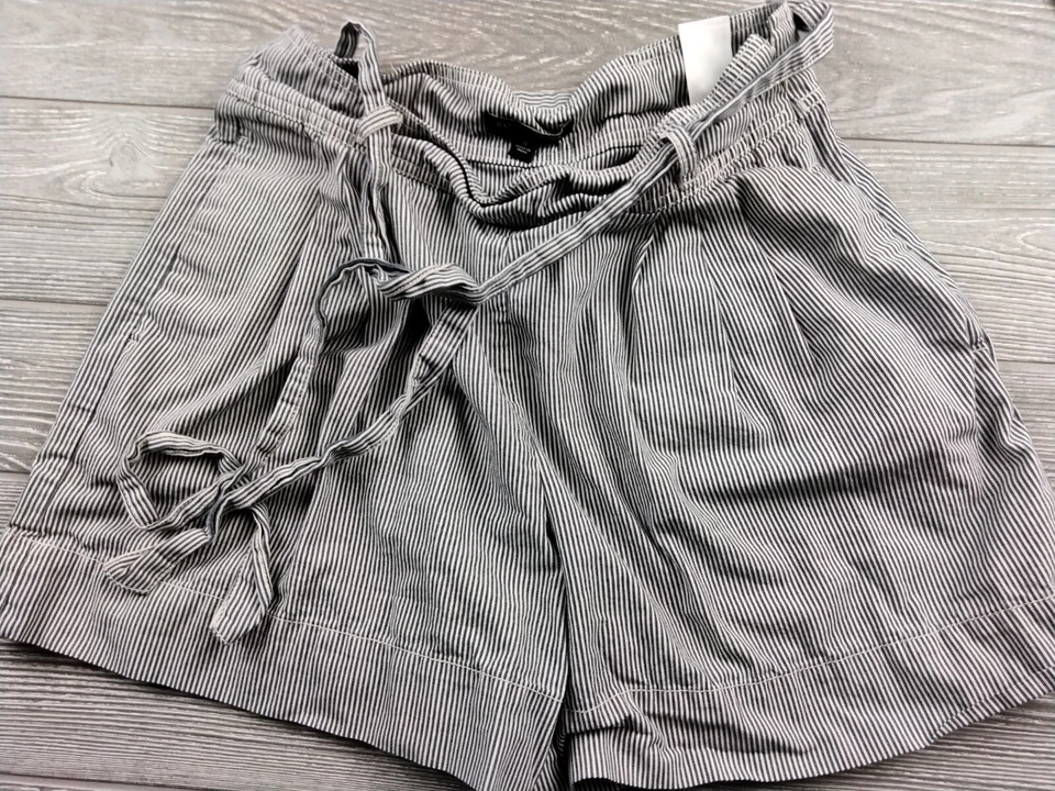 Pantalones Cortos Banana Republic Para Mujer 4 Rayas Azul Blanco Tiro Medio Preppy Cintura Corbata Foto 1 de 4