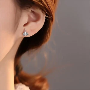 Orecchini a perno foglia di gingko in argento 925 gioielli foglia delicata UK - Foto 1 di 8