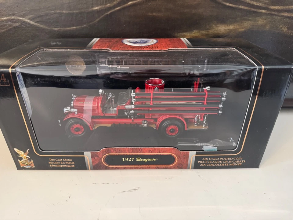 Road Signature 1927 Seagrave Fire Engine NY 1 24 Diecast 24k GP Coin