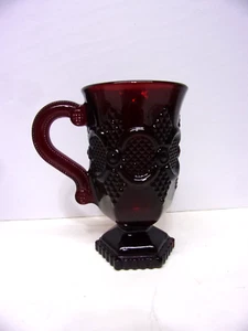 Avon Ruby Cape Cod pattern 5" Mug - Picture 1 of 1