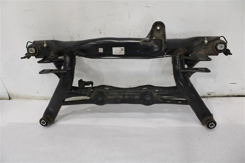 CROSSMEMBER / K-FRAME Volkswagen Tiguan Passat CC 2008 08 2009 09 10 11 1333409 - Изображение 1 из 4