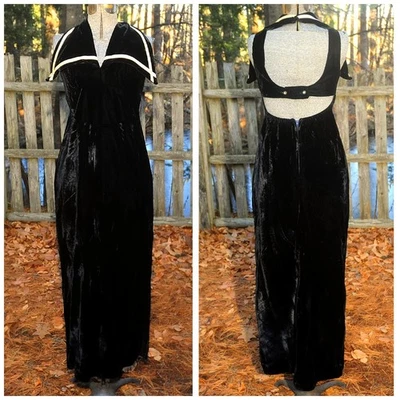 Maxi Vestido De Colección Años 60 Terciopelo Negro ILGWU Cuello Marinero Recortado Espalda Cintura Imperio XS Foto 1 de 4