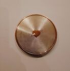 VINTAGE POWDER COMPACT WITH LOVE HEART AND ARROW.
