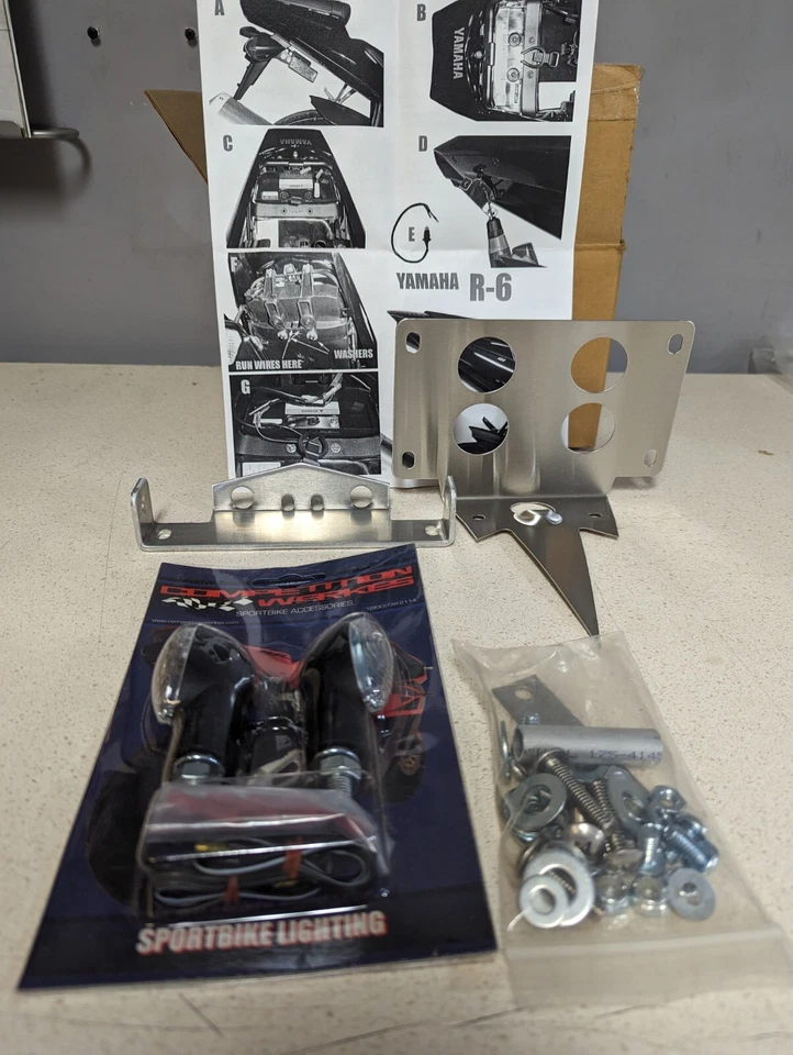 Fender Eliminator Competition Werkes 1Y605 для Yamaha 03-05 YZF R6 и R6S - Изображение 1 из 4