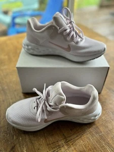 Nike Revolution 6 Light Violet Champagne Running Shoes Sz 6  Women’s DC3729-500 - Picture 1 of 14