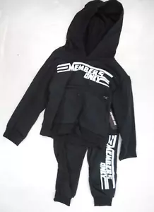 Felpa con cappuccio e pantaloni della felpa bianchi e neri per ragazzi solo 38€ 2 pezzi. Set taglia 4-7 - Foto 1 di 4