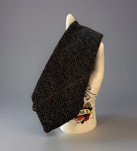 Harris Tweed Tie Peter James Made in Scotland Blue Grey 8cm - Picture 1 of 6