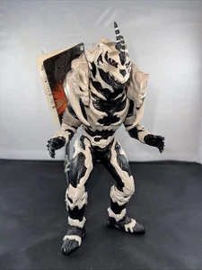2004 BANDAI 9" Tall MONSTER-X WITH TAG Godzilla Final Wars Kaiser Ghidorah - Picture 1 of 7