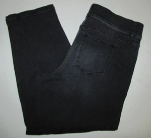 Spanx Pull-On Ankle Straight Damenjeans. Größe 3X (26-28) schwarz. 29 1/2" Schrittlänge. - Bild 1 von 3