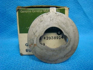 GM 3938914 eje buje nuevo de lote antiguo 1963 64 65 1966 1967 Chevy C10 C20 C30 - Imagen 1 de 4