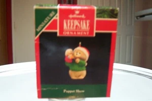 1992 Hallmark Minature Ornament Puppet Show in box #QXM557-4 - Picture 1 of 1