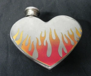 Vintage Flame Silver Heart Belt Buckle Flask - Picture 1 of 4