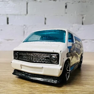 Custom 77 Dodge Van White Blue 2009 Graffiti Rides 5 Pack - Picture 1 of 14
