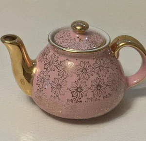 Hall China Pink Gold Label New York Flower Teapot Tea Pot 2 Cup Mid Century A+ - Picture 1 of 6