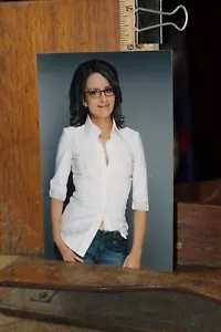 Real Photo 4x6 Glossy Pin Up Tina Fey - Picture 1 of 1