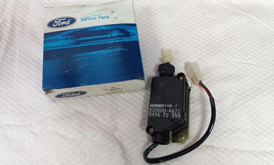 F2CZ-5826594-A FORD ESCORT CONJUNTO ACTUADOR CERRADURA PUERTA TRASERA DERECHA NUEVO 1991 A 2002 Foto 1 de 4