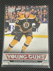 Dougie Hamilton - 2013-14 Upper Deck Young Guns Hockey Rookie RC #202 - Bruins - Picture 1 of 2