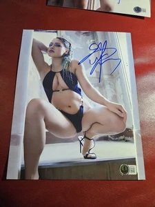 Giulia signed 8x10 Foto handsigniert *Beckett zertifiziert BAS* WWE NXT  - Bild 1 von 3