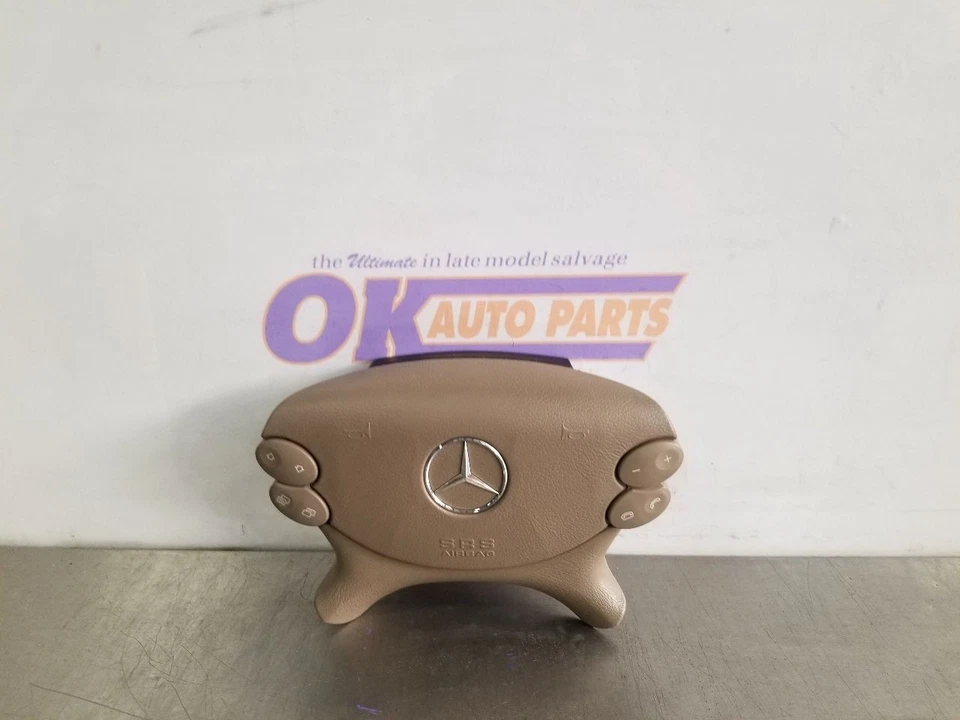 08 2008 MERCEDES-BENZ SL550 STEERING WHEEL SRS PAD LEFT DRIVER - Image 1 of 4