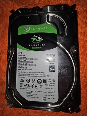 Seagate BarraCuda 8TB Internal HDD 3.5in SATA 6 Gb/s 5400 RPM (ST8000DM004) - Image 1 of 4