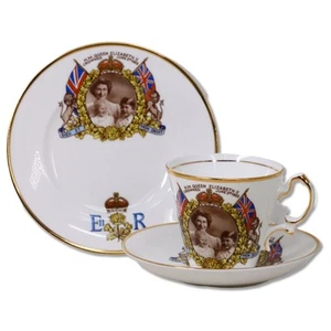 Salisbury HM Queen Elizabeth Coronation Teacup Saucer Side Plate Trio 1953 - Picture 1 of 7