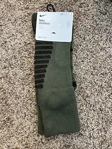 NEW $24 NIKE OUTDOOR WOOL BLEND CREW SOCKS Olive Green FD8472-222 LARGE MEN 8-12 - Picture 1 of 2