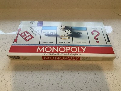 Vintage MONOPOLY Parker Brothers REAL ESTATE TRADING GAME US EDITION No.9 1974. - Image 1 of 4