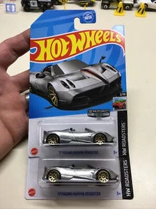 Hot Wheels 2023 WalMart Exclusive ZAMAC 17 Pagani Huayra Roadster Lot Of 2 (77) - Picture 1 of 7